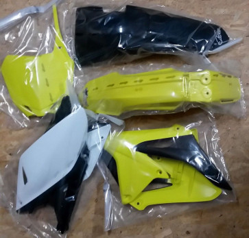 UFO Plastiksatz OEM Suzuki RMZ 250 2013