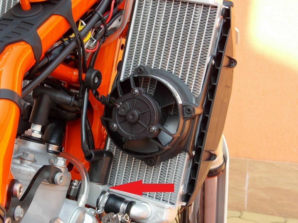 Temperaturschalter Kühlerlüfter 82°C/77°C M22x1,5 - Enzmann Motorsport